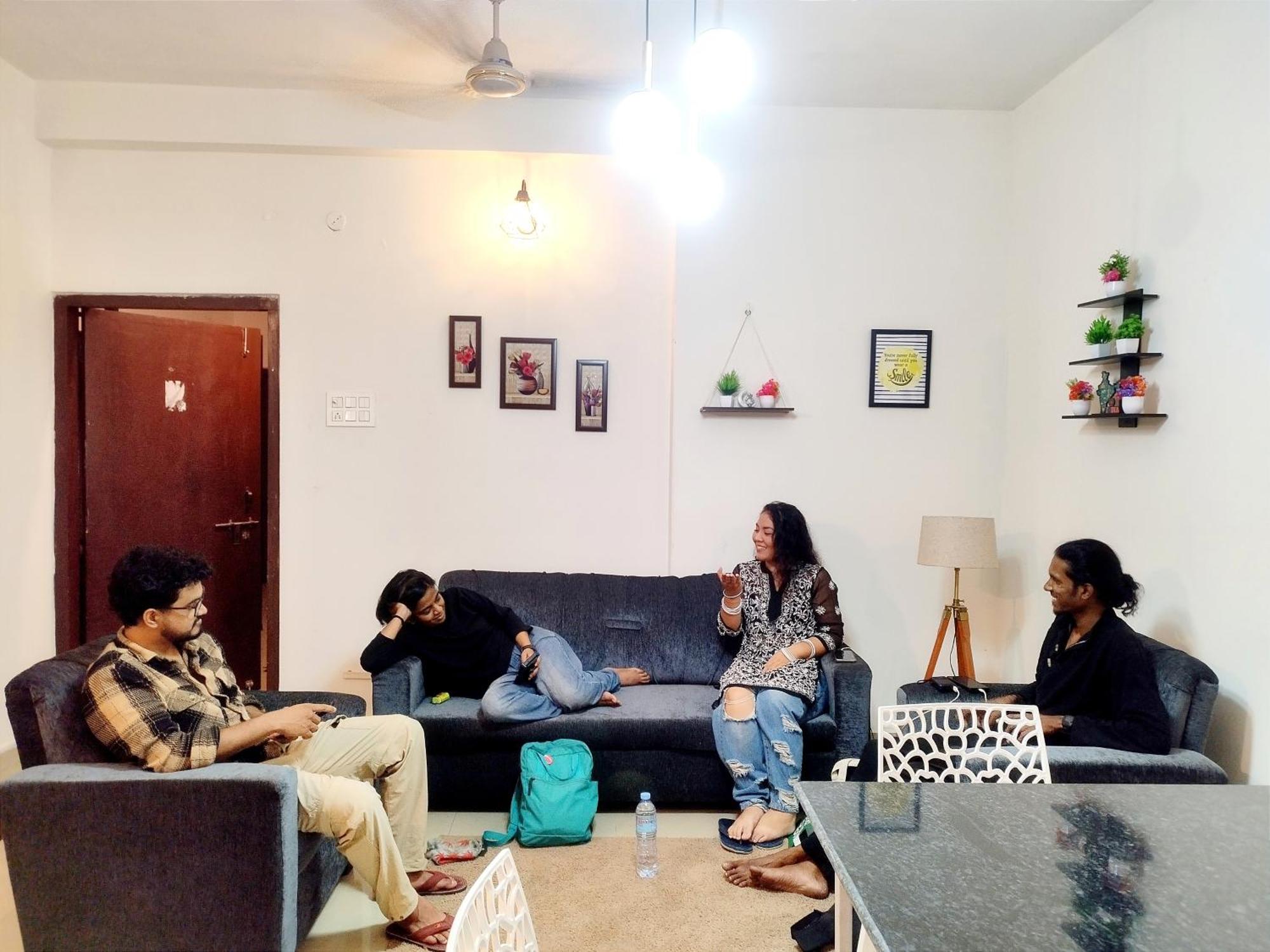 Nomad'S Nest Backpackers Hostel Guwahati Exterior foto